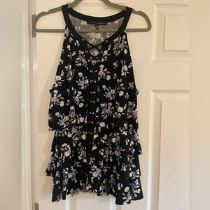 White House black market lace up top XL